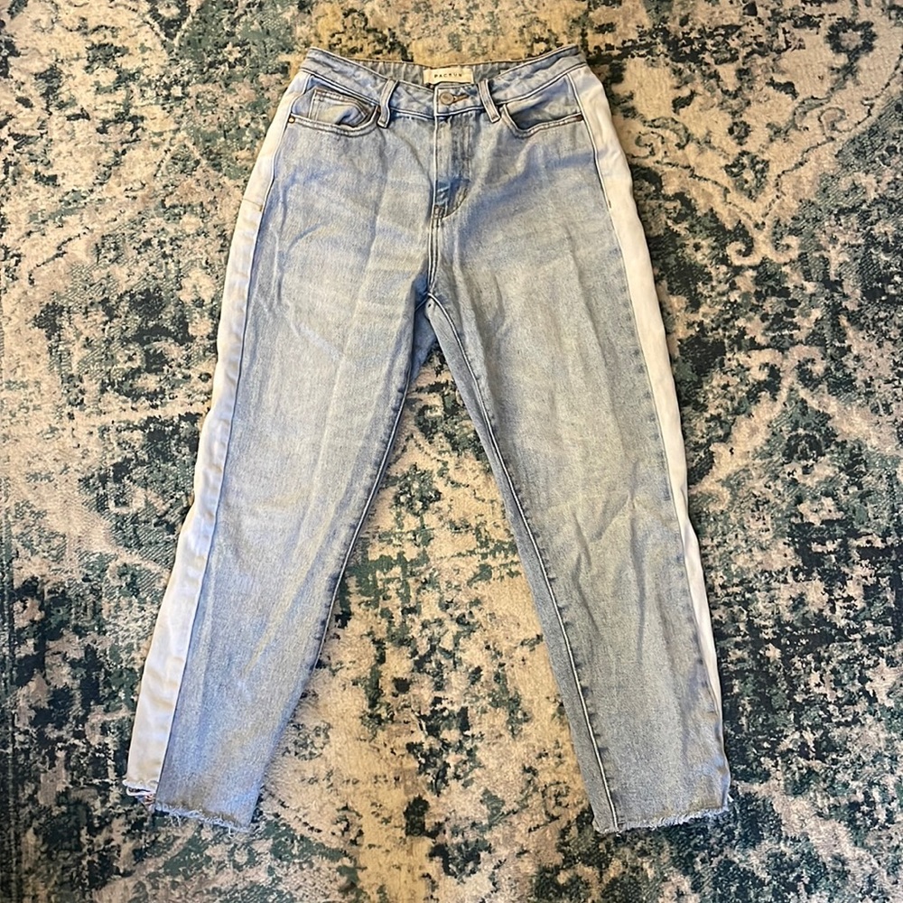 PacSun mom jeans. Size 25.